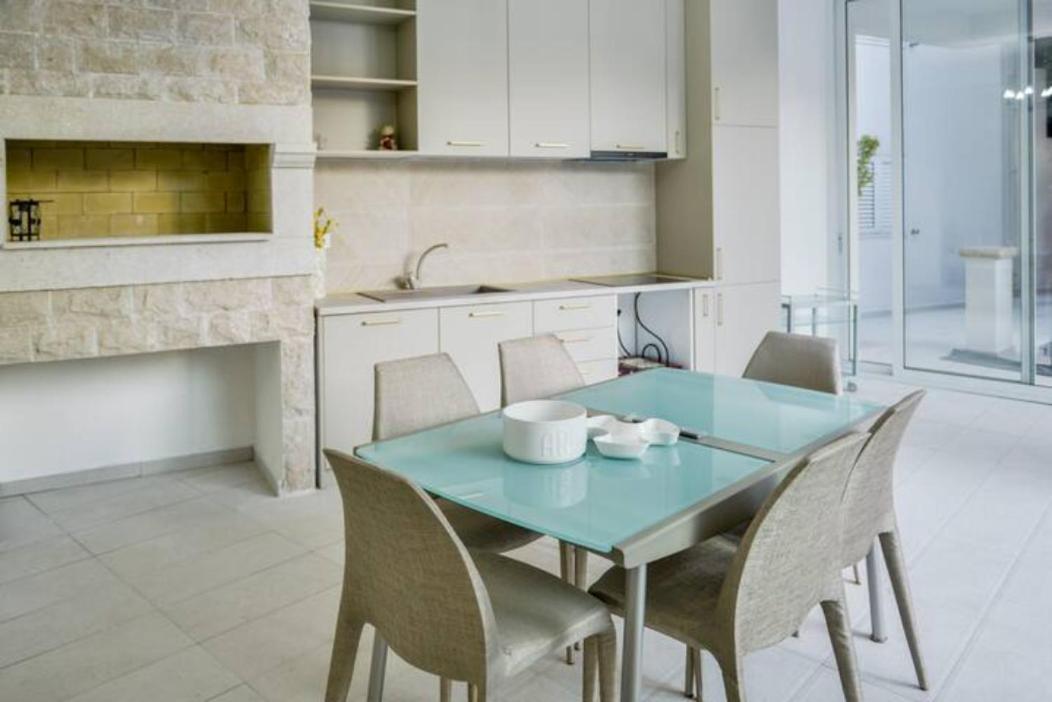 Apartments Vuksic 스베티스테판 외부 사진