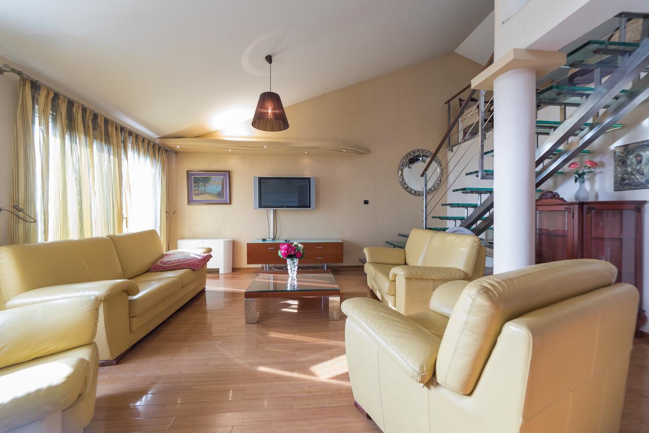 Apartments Vuksic 스베티스테판 외부 사진