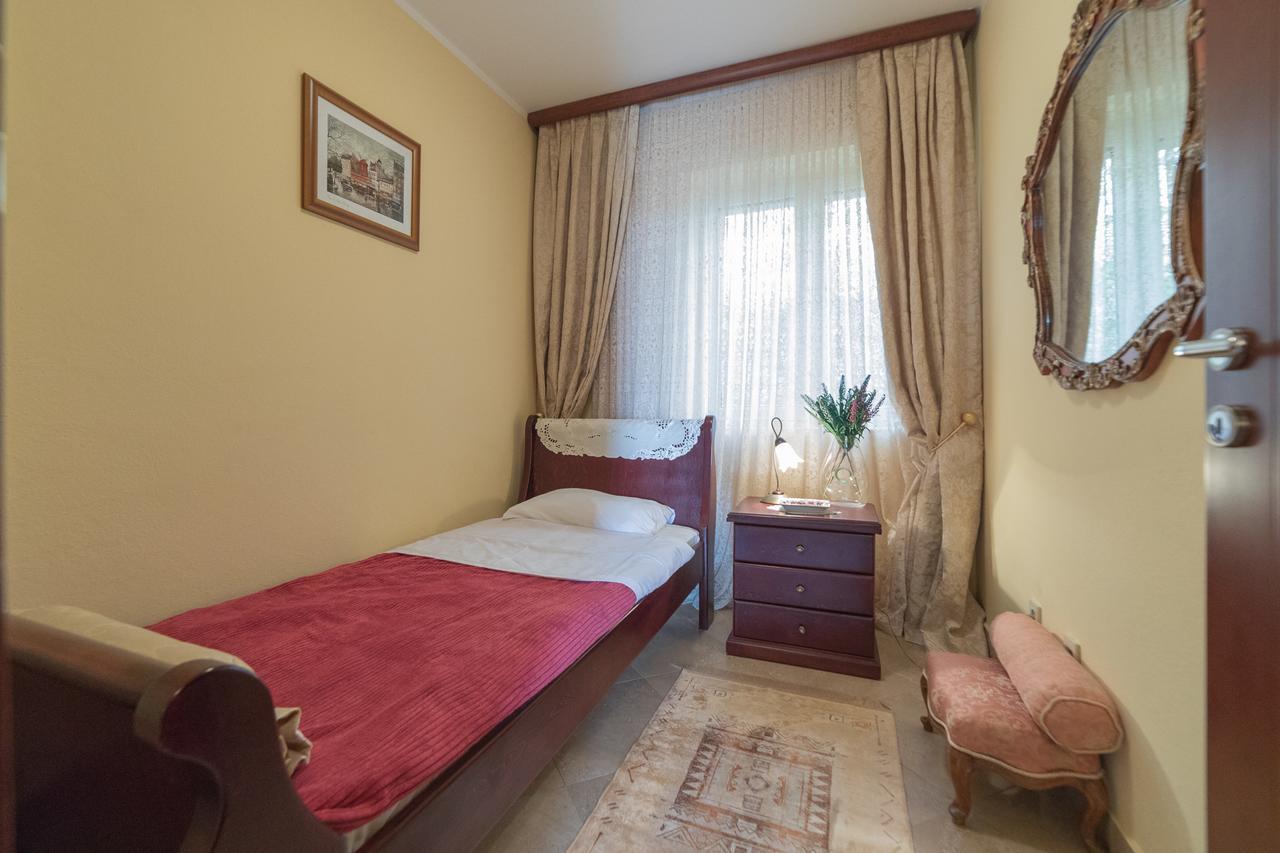 Apartments Vuksic 스베티스테판 외부 사진