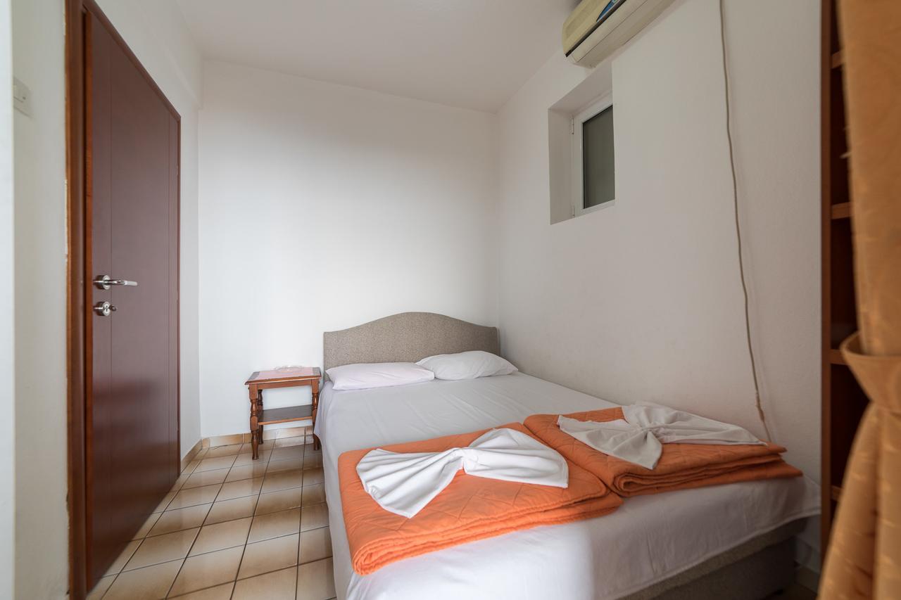 Apartments Vuksic 스베티스테판 외부 사진