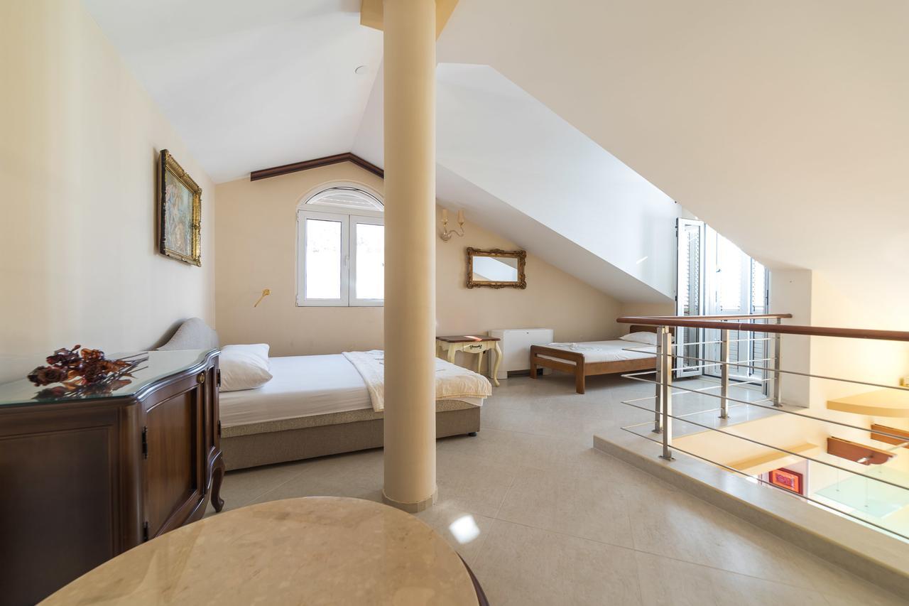 Apartments Vuksic 스베티스테판 외부 사진