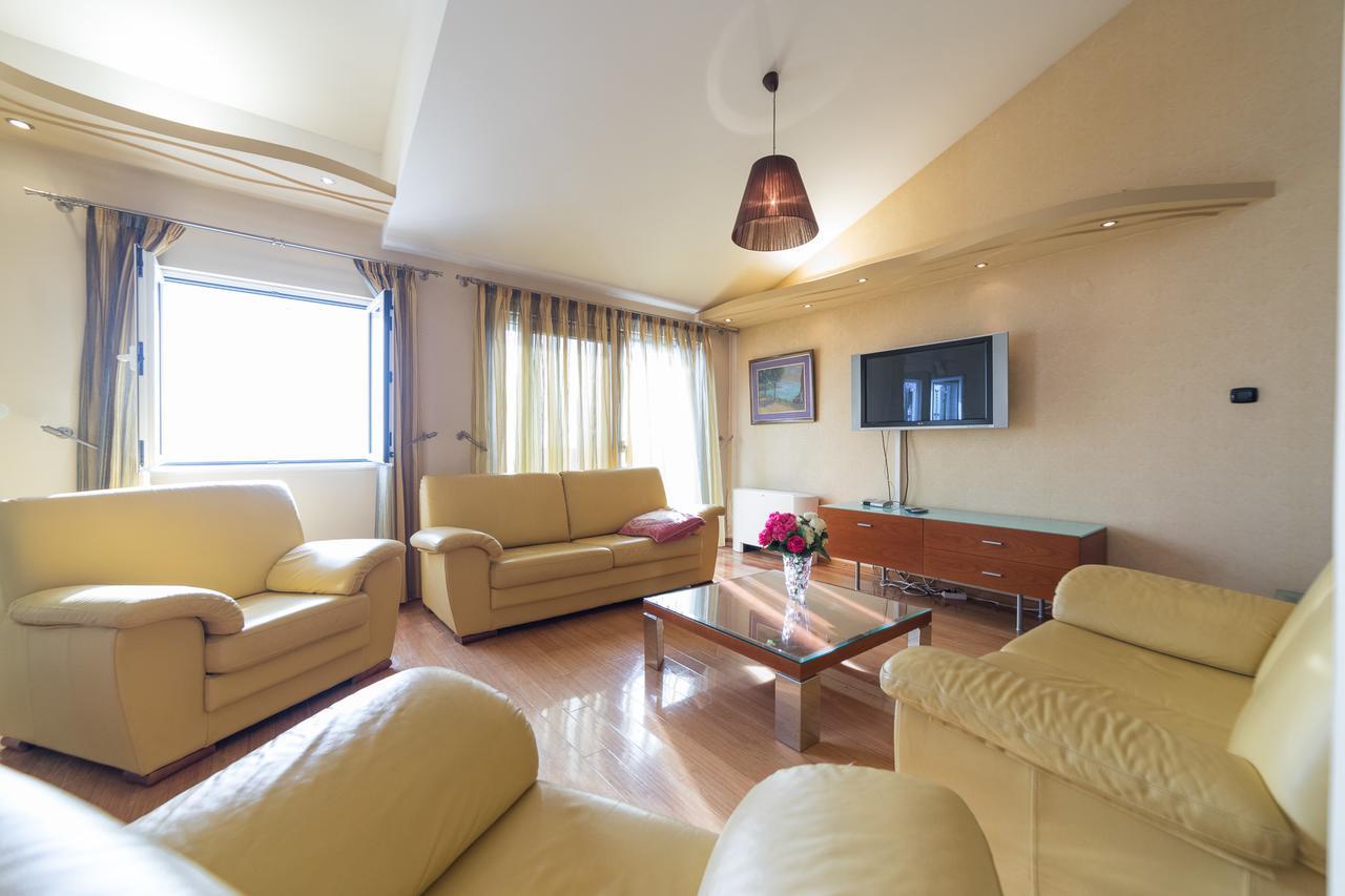 Apartments Vuksic 스베티스테판 외부 사진